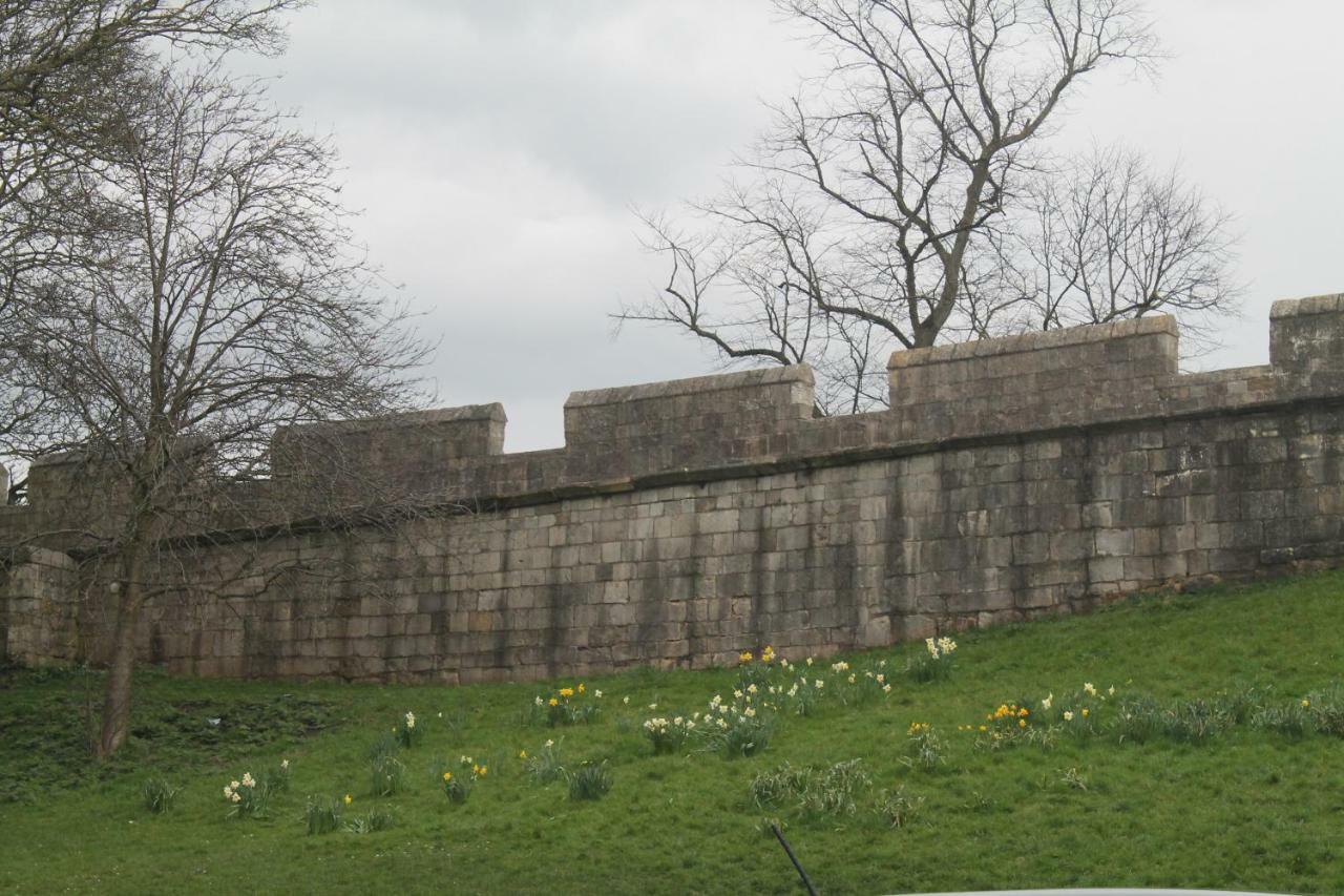 Kyme Street, * York